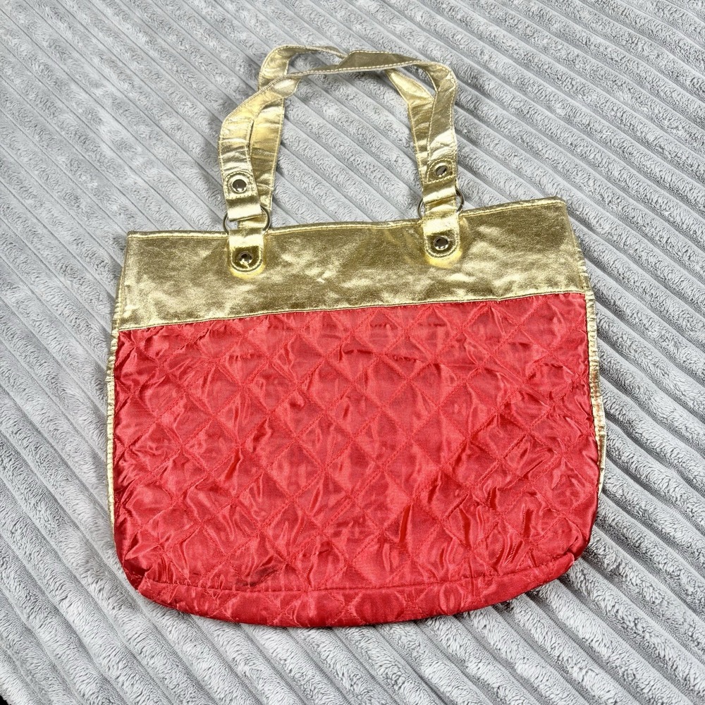 Women's red quilted tote bag with gold‎ trim trimming